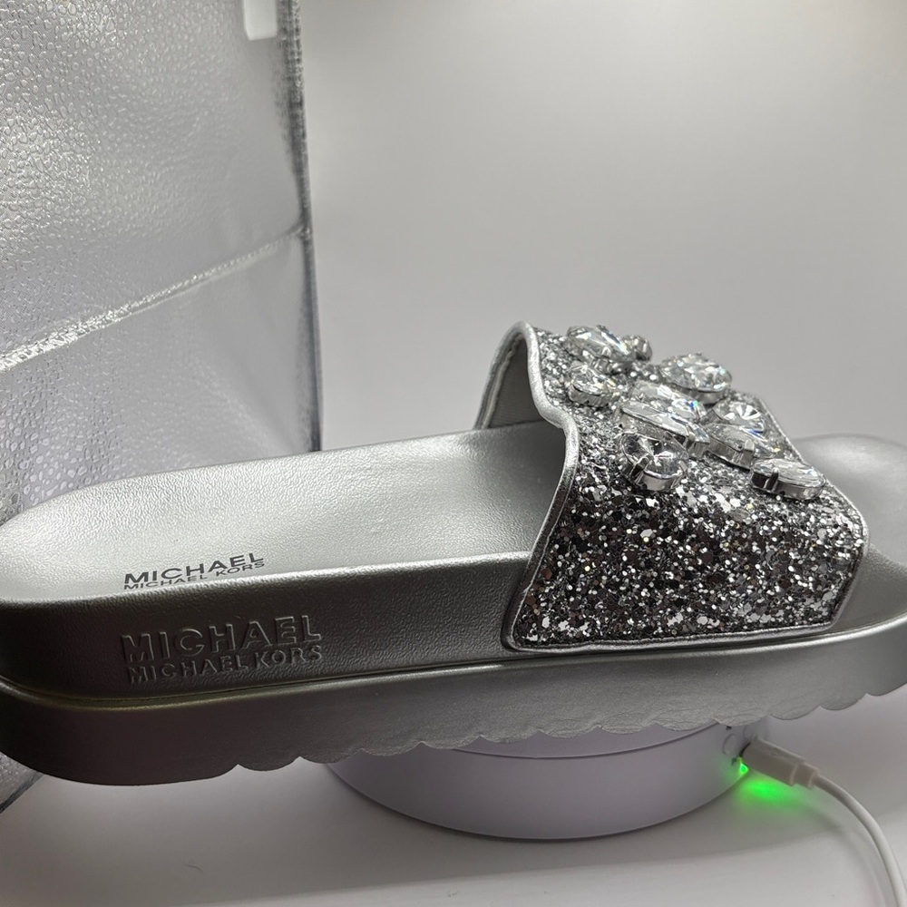 Michael Kors Tyra Silver Glitter Jewel Embellished Slide Sandals Size 9 - Picture 10 of 11